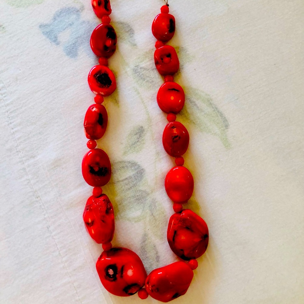 Vibrant Red Stone Composite Necklace